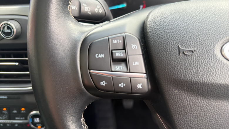 Ford Focus Vignale 1.0 EcoBoost 125 Active X 5dr Petrol Hatchback